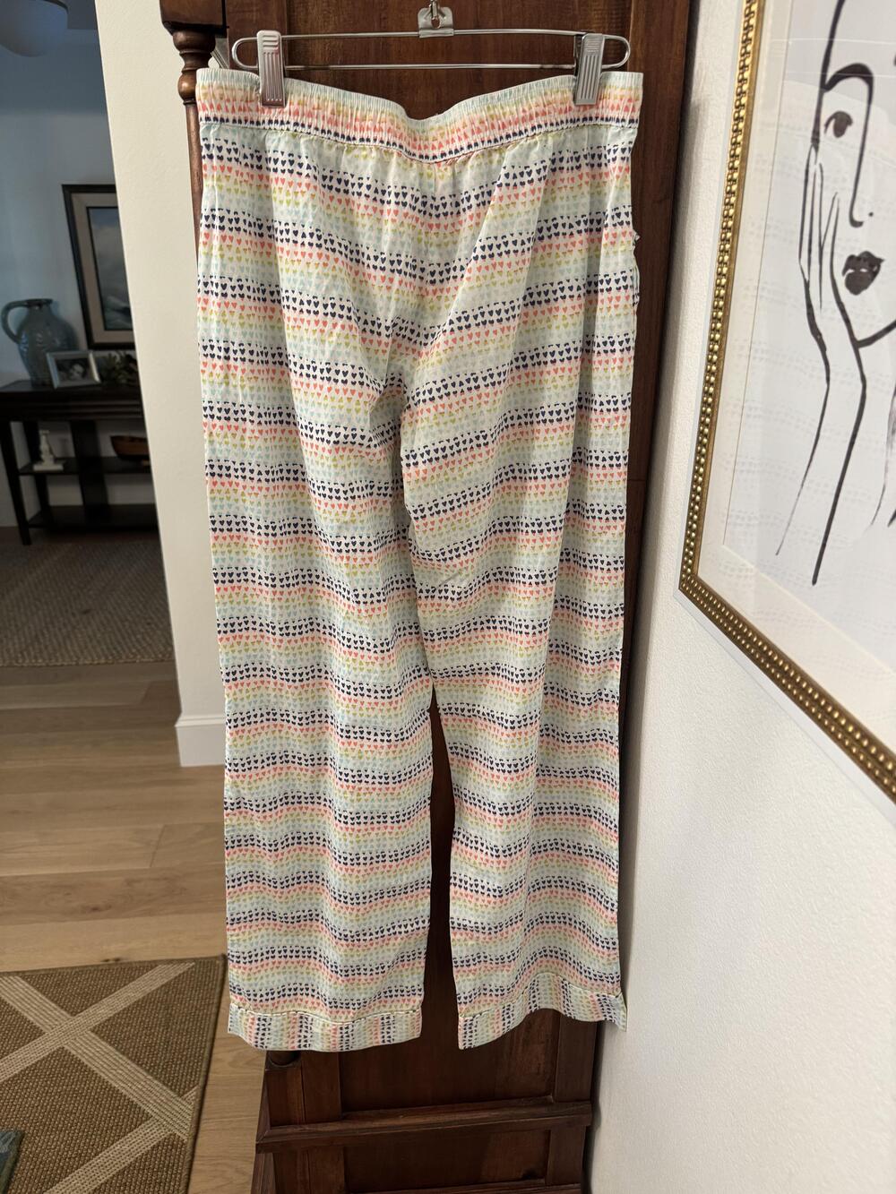 Victoria's Secret Pajama Pants Women's Small Multicolor Heart Print Lounge Sleep